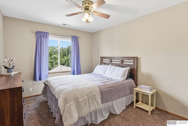 6734 S 163rd Street, Omaha, NE 68135