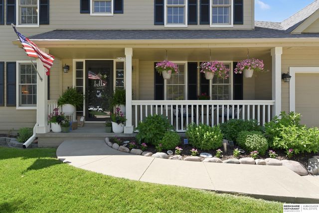 6734 S 163rd Street, Omaha, NE 68135
