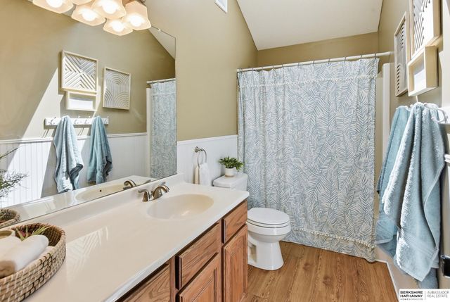 6734 S 163rd Street, Omaha, NE 68135