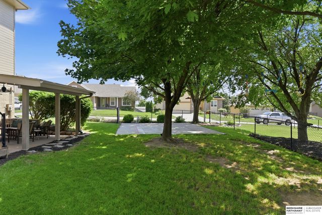 6734 S 163rd Street, Omaha, NE 68135