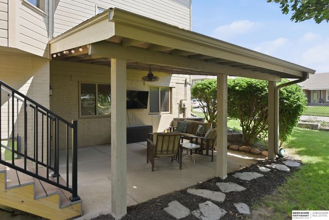 6734 S 163rd Street, Omaha, NE 68135