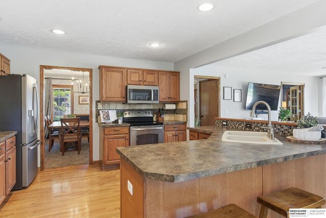 6734 S 163rd Street, Omaha, NE 68135