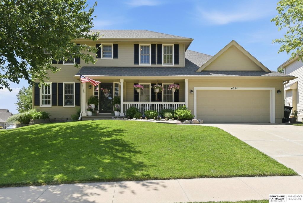 6734 S 163rd Street, Omaha, NE 68135