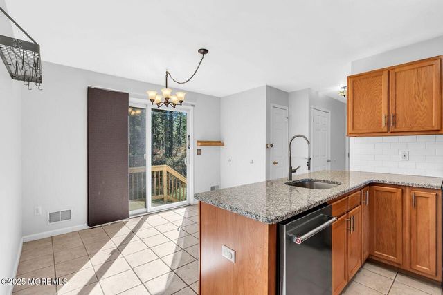 1617 Berkeley Avenue, Beachwood, NJ 08722