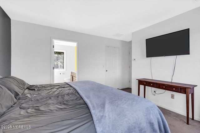 1617 Berkeley Avenue, Beachwood, NJ 08722