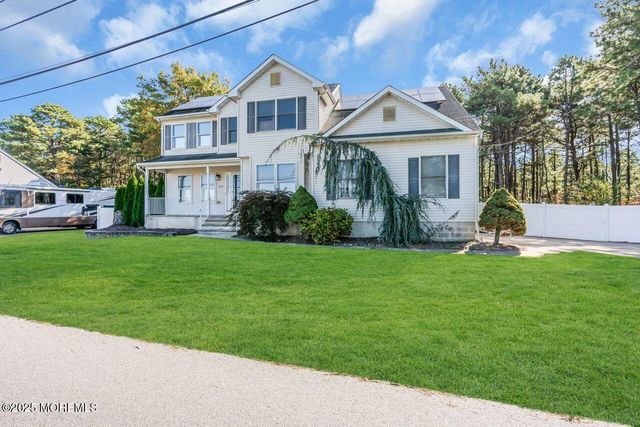 1617 Berkeley Avenue, Beachwood, NJ 08722