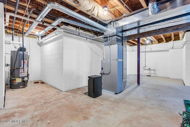 1617 Berkeley Avenue, Beachwood, NJ 08722