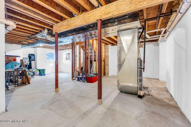 1617 Berkeley Avenue, Beachwood, NJ 08722