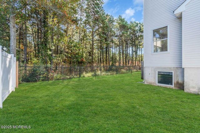 1617 Berkeley Avenue, Beachwood, NJ 08722