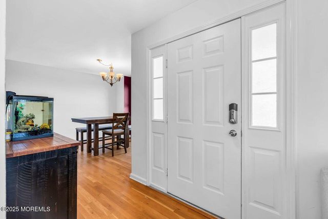 1617 Berkeley Avenue, Beachwood, NJ 08722