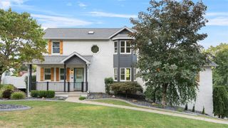 2523 White Tail Ln, White Oak, PA 15131