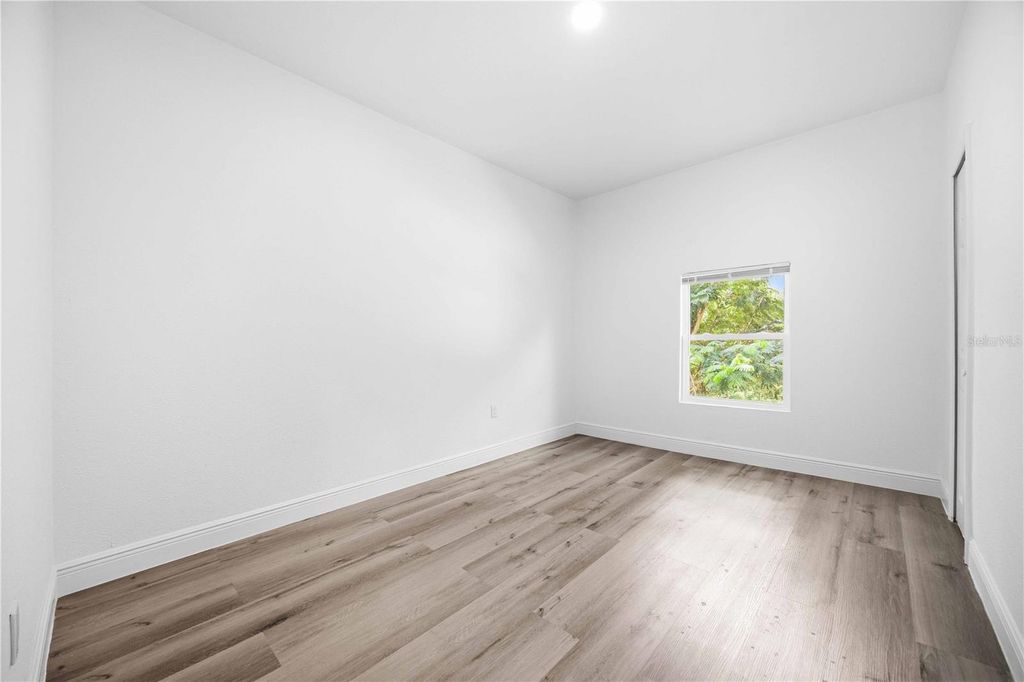 Image 38 of property listing at 401 OLD SCHOOL HOUSE ROAD E, Loughman, FL 33858