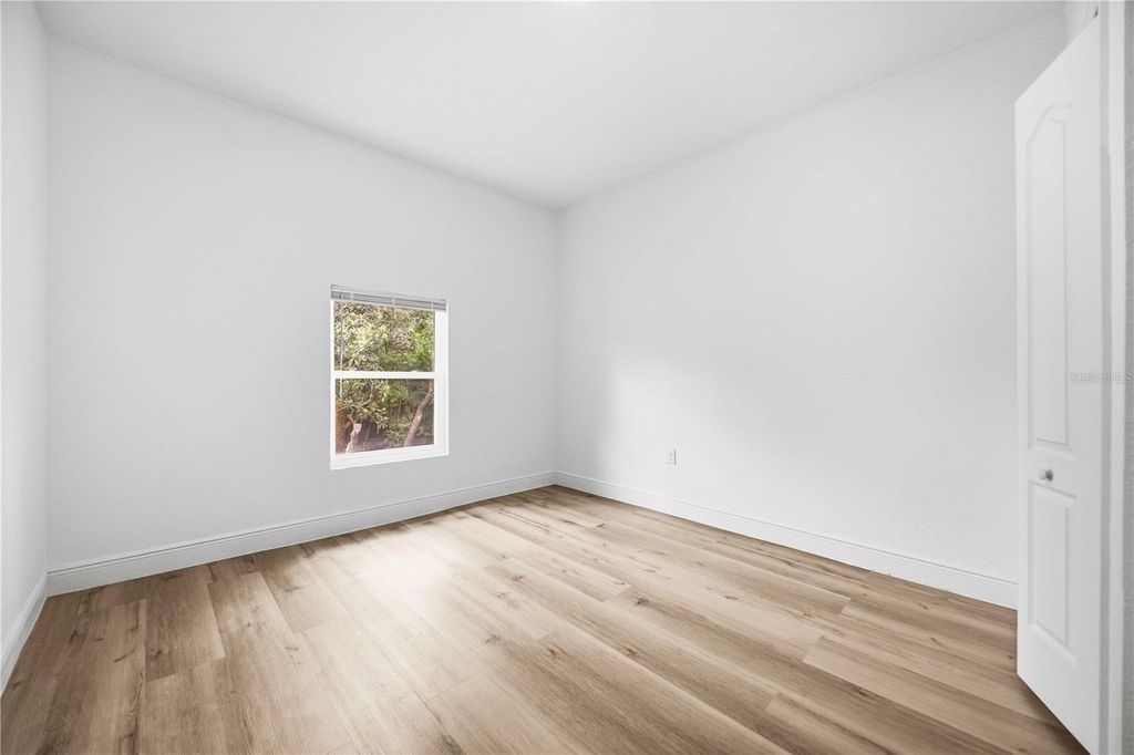 Image 42 of property listing at 401 OLD SCHOOL HOUSE ROAD E, Loughman, FL 33858