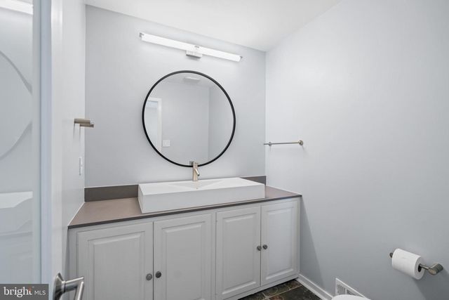 6825 CAPRI PL, Bethesda, MD 20817