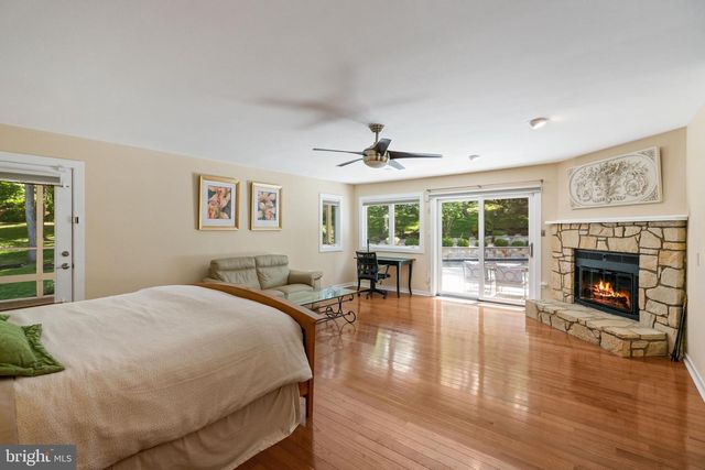 6825 CAPRI PL, Bethesda, MD 20817