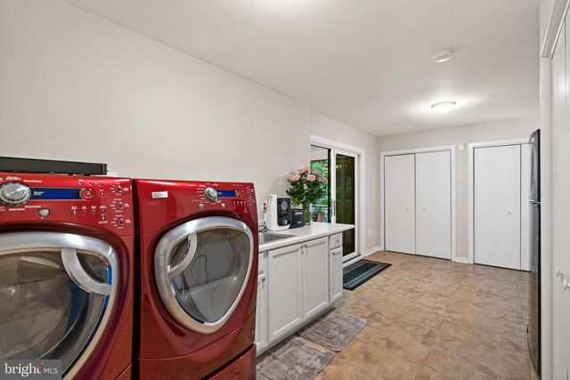 6825 CAPRI PL, Bethesda, MD 20817