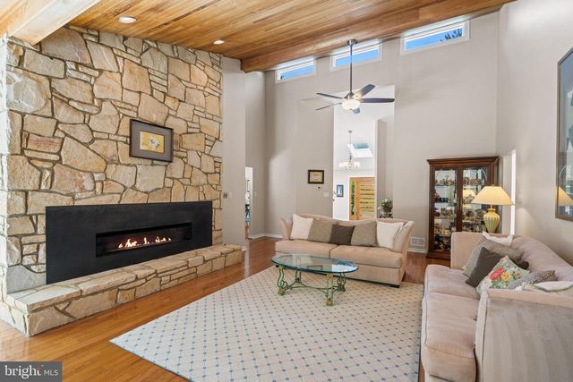 6825 CAPRI PL, Bethesda, MD 20817