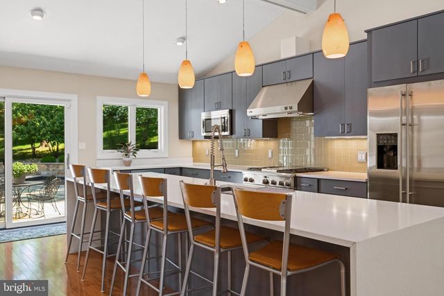 6825 CAPRI PL, Bethesda, MD 20817