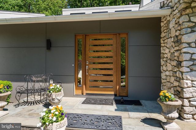 6825 CAPRI PL, Bethesda, MD 20817