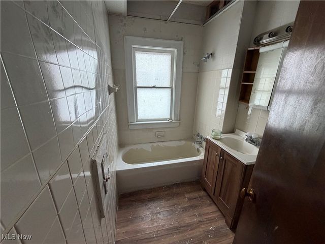 3636 E 146th Street, Cleveland, OH 44120