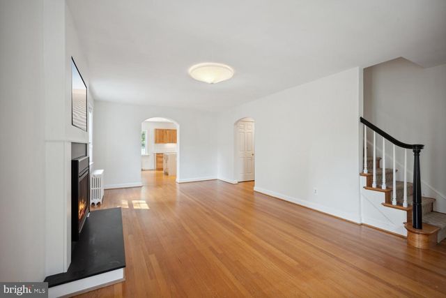 2612 FORDHAM RD, Alexandria, VA 22302