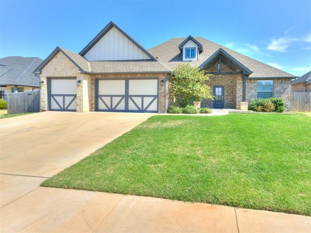 1124 Colonial Avenue, Tuttle, OK 73089