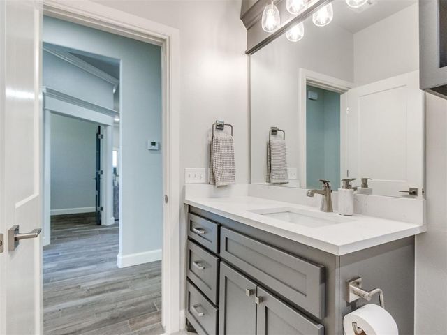 1124 Colonial Avenue, Tuttle, OK 73089