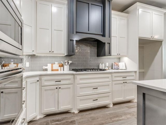 1124 Colonial Avenue, Tuttle, OK 73089
