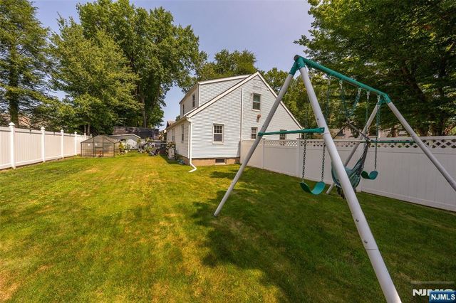 800 Asbury Street, New Milford, NJ 07646