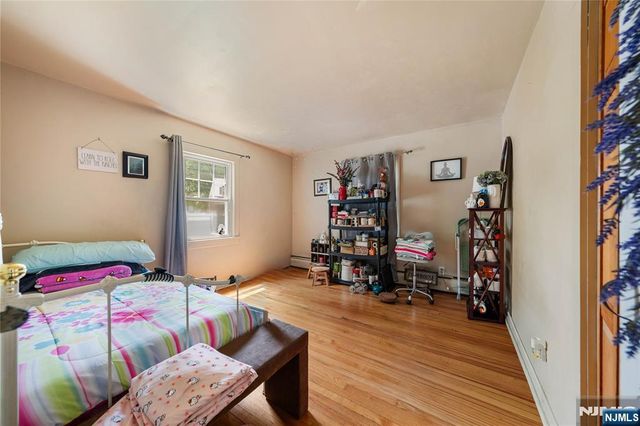 800 Asbury Street, New Milford, NJ 07646