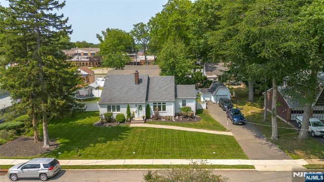 800 Asbury Street, New Milford, NJ 07646