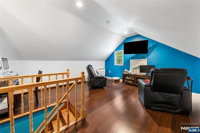 800 Asbury Street, New Milford, NJ 07646