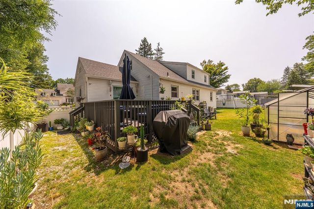 800 Asbury Street, New Milford, NJ 07646
