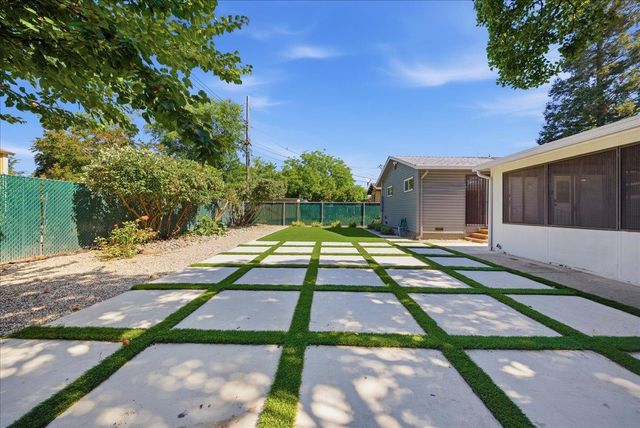 3341 Bluegrass Rd, Sacramento, CA 95821