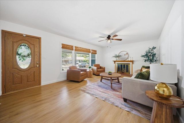 3341 Bluegrass Rd, Sacramento, CA 95821