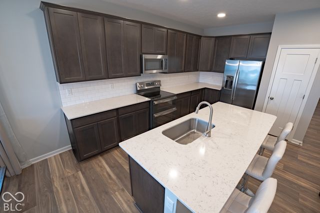 6607 Red Barn Drive, Whitestown, IN 46075