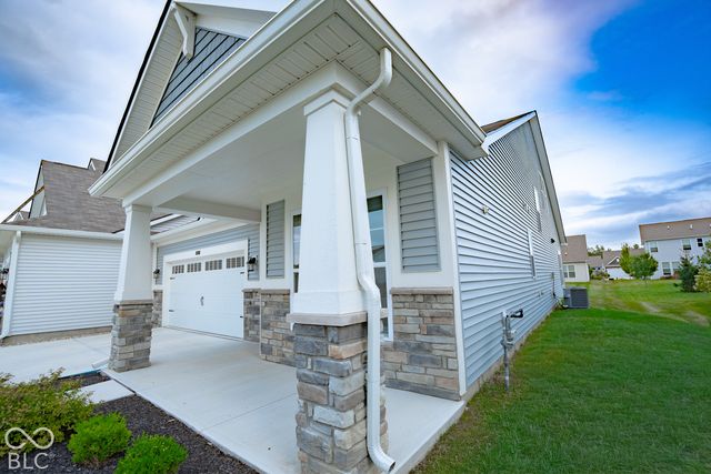6607 Red Barn Drive, Whitestown, IN 46075