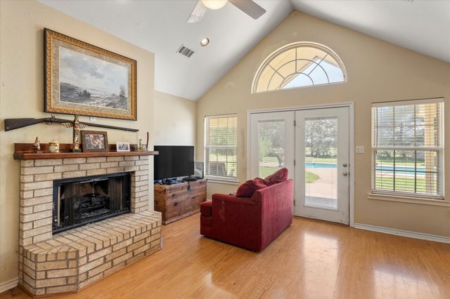 9006 County Road 2175, Corsicana, TX 75109