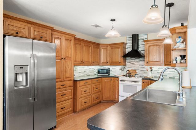 9006 County Road 2175, Corsicana, TX 75109