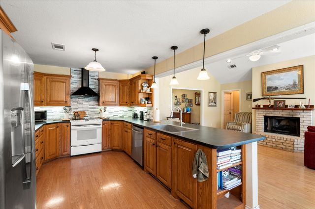 9006 County Road 2175, Corsicana, TX 75109