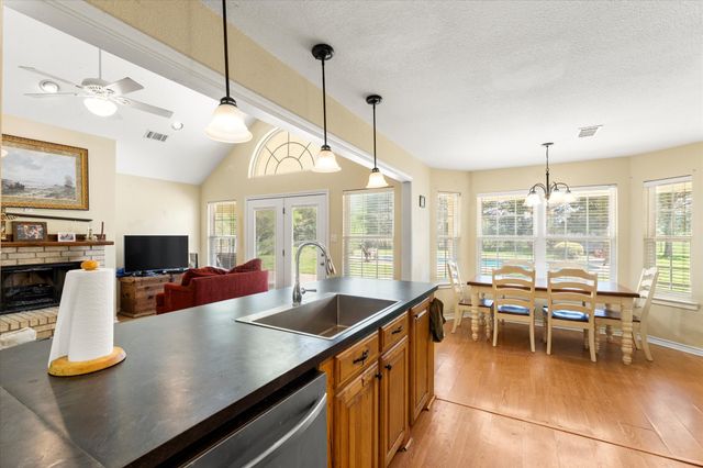 9006 County Road 2175, Corsicana, TX 75109
