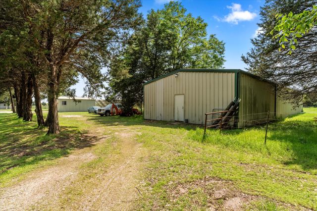9006 County Road 2175, Corsicana, TX 75109