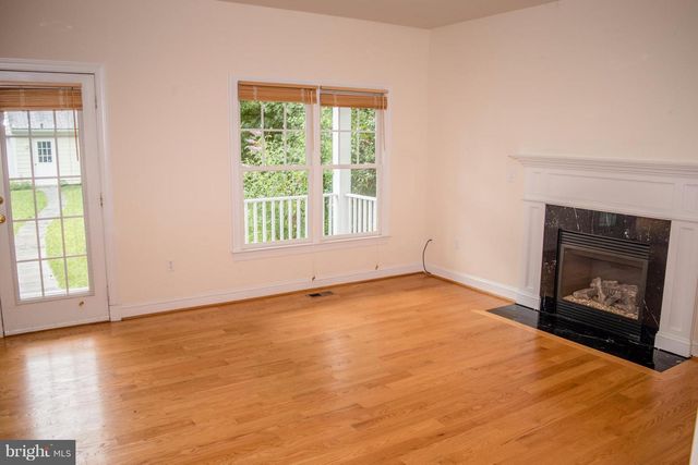 1342 THE TERRACE, Hagerstown, MD 21742