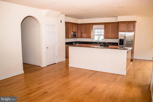 1342 THE TERRACE, Hagerstown, MD 21742