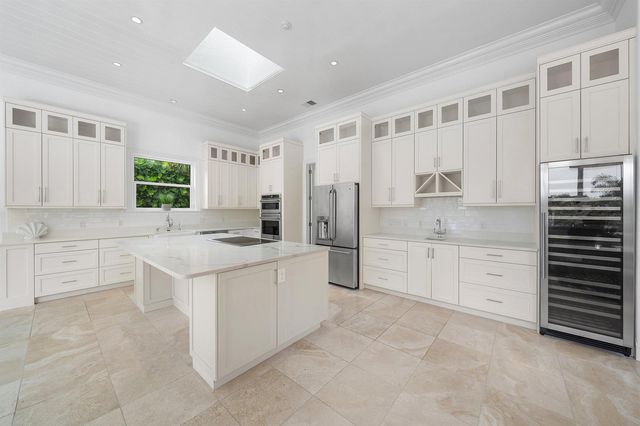 2925 SE Dune Drive, Hutchinson Island, FL 34996