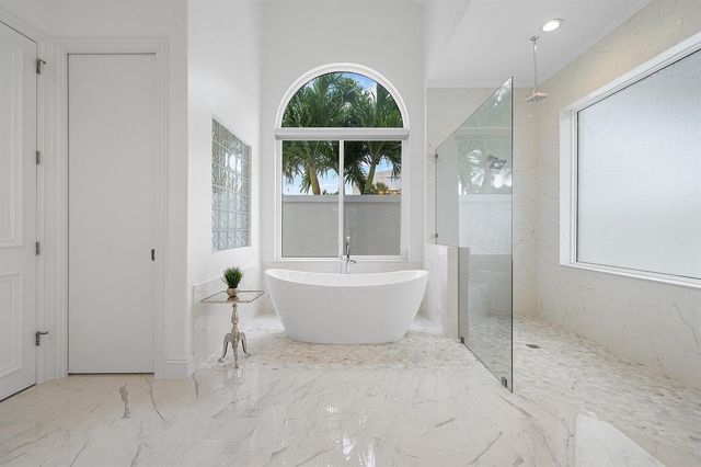 2925 SE Dune Drive, Hutchinson Island, FL 34996