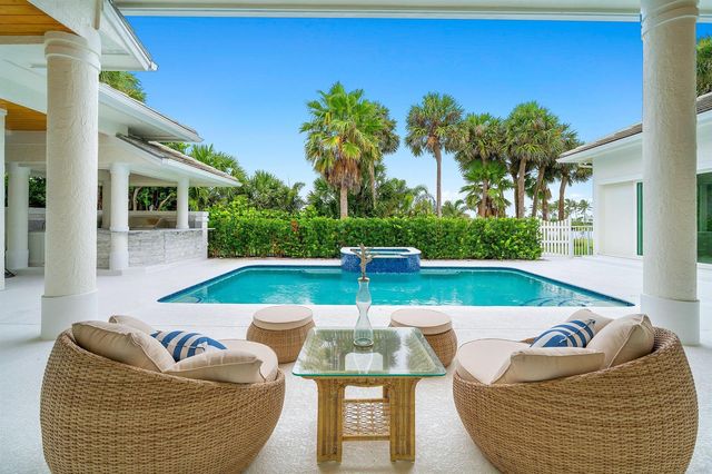 2925 SE Dune Drive, Hutchinson Island, FL 34996