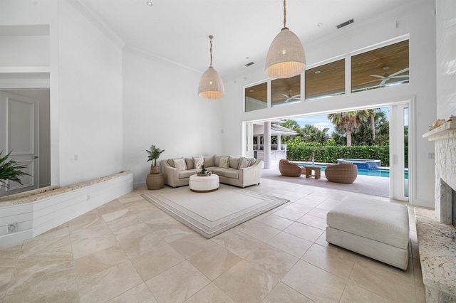 2925 SE Dune Drive, Hutchinson Island, FL 34996