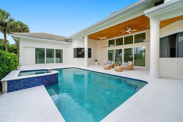 2925 SE Dune Drive, Hutchinson Island, FL 34996