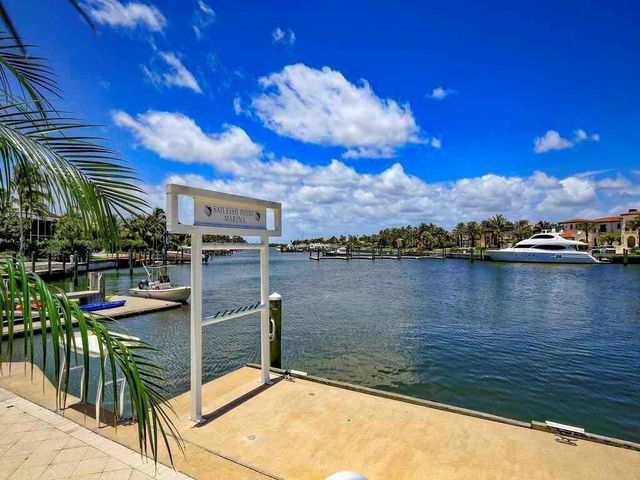 2925 SE Dune Drive, Hutchinson Island, FL 34996
